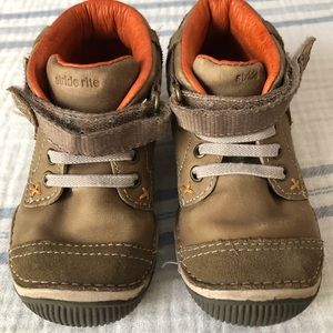 Stride Rite Garret Shoe - Toddler Boys 7M - EUC